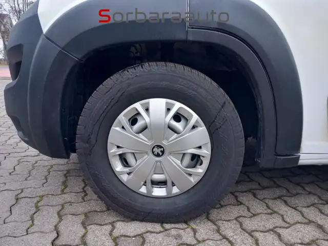 Peugeot Boxer view 12
