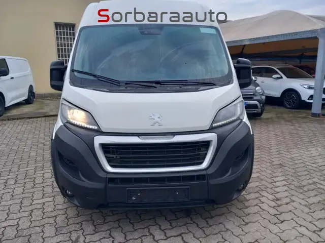 Peugeot Boxer view 11