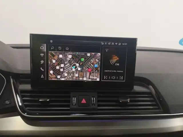 Audi Q5 view 14
