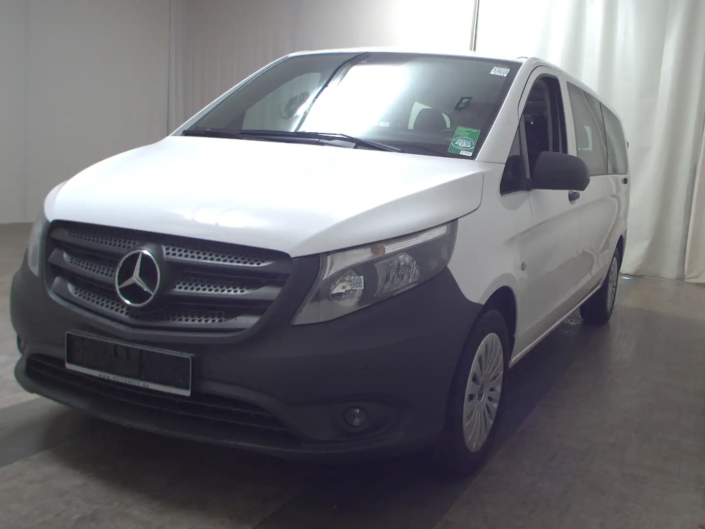 Mercedes-Benz Vito CDI Tourer 8-Sitze Extralang Navi RfK PDC Weiß - 2