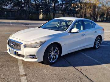 Q50 2.2d Premium auto