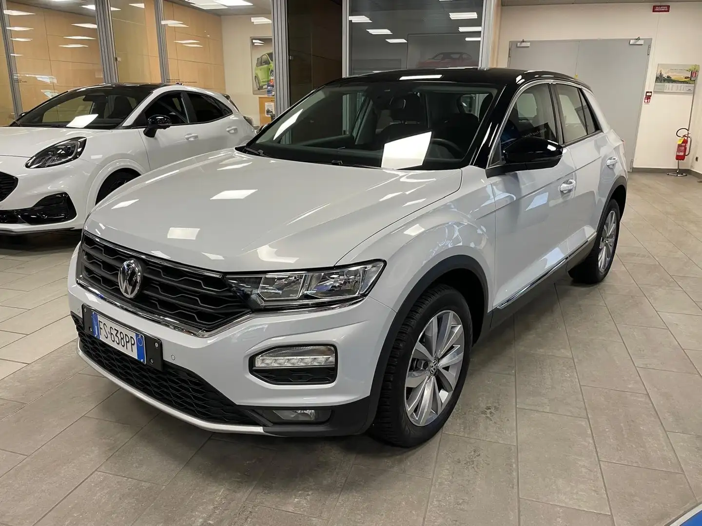Volkswagen T-Roc 1.0 benzina 115cv.  Style , Km 73.000  CERTIFICATI Bianco - 1