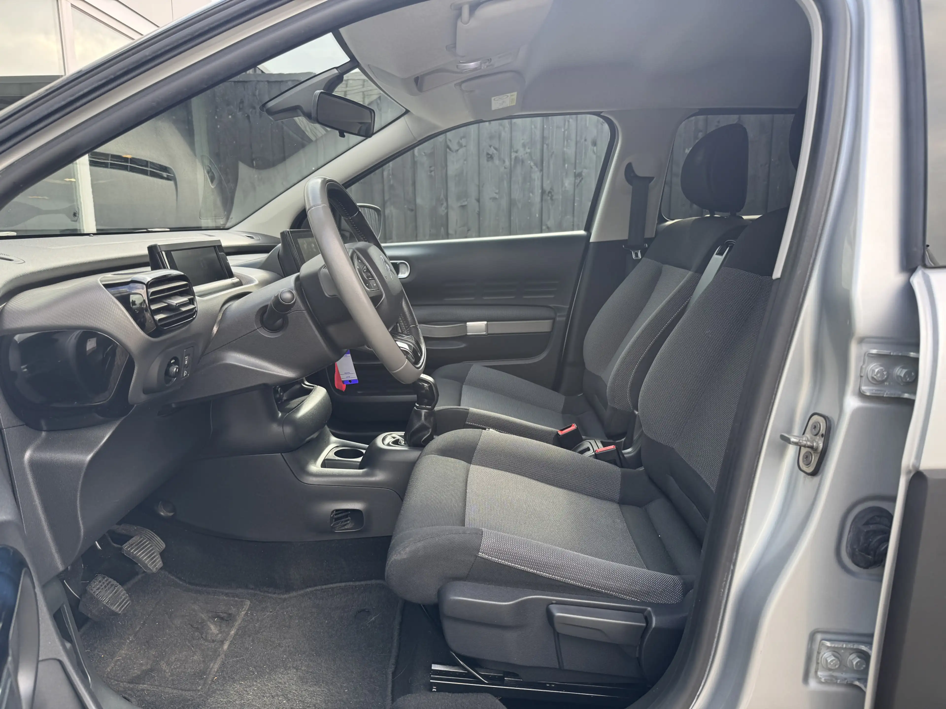 Citroen C4 Cactus 1.2 PureTech Shine Camera / Pdc / Lmv — photo 2