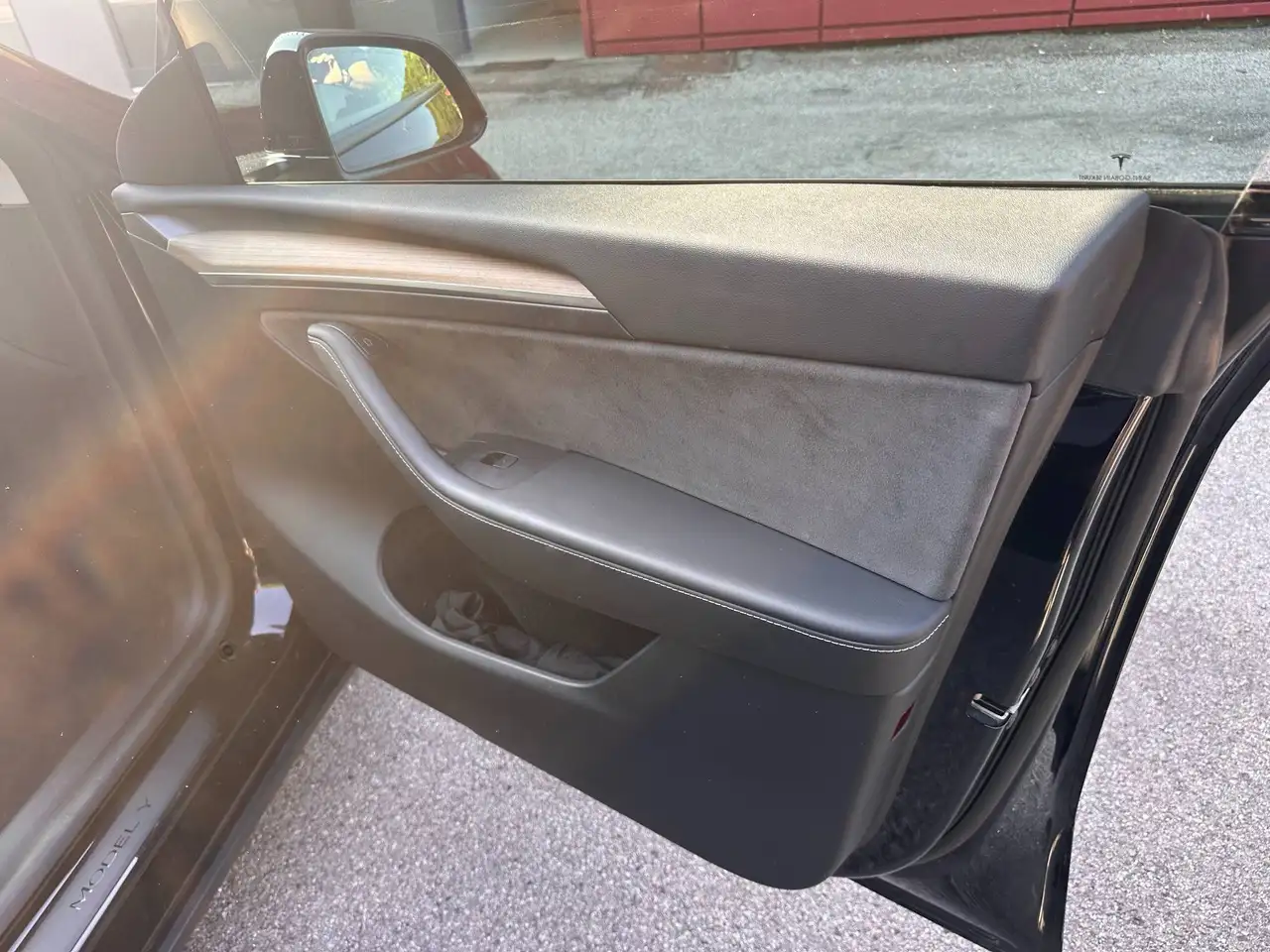 Tesla Model Y Long Range Dual Motor awd, миниатюра 10