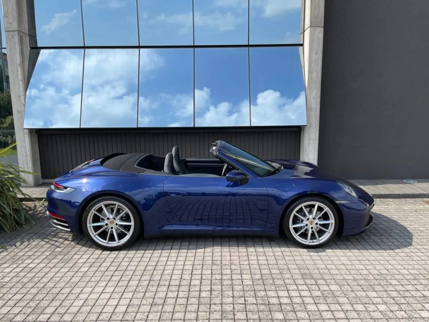 Porsche 992 Carrera Cabrio * SCARICO PSE * BOSE * APPROVED * Bleu - 2