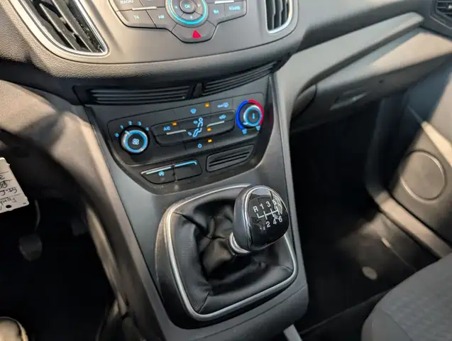 Ford Grand C-Max view 15