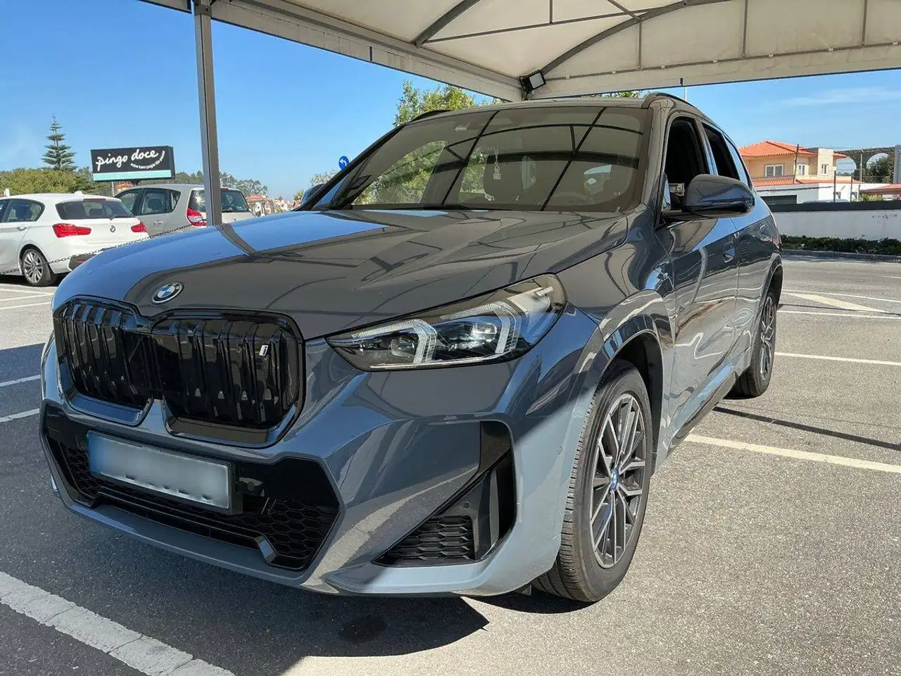BMW iX1