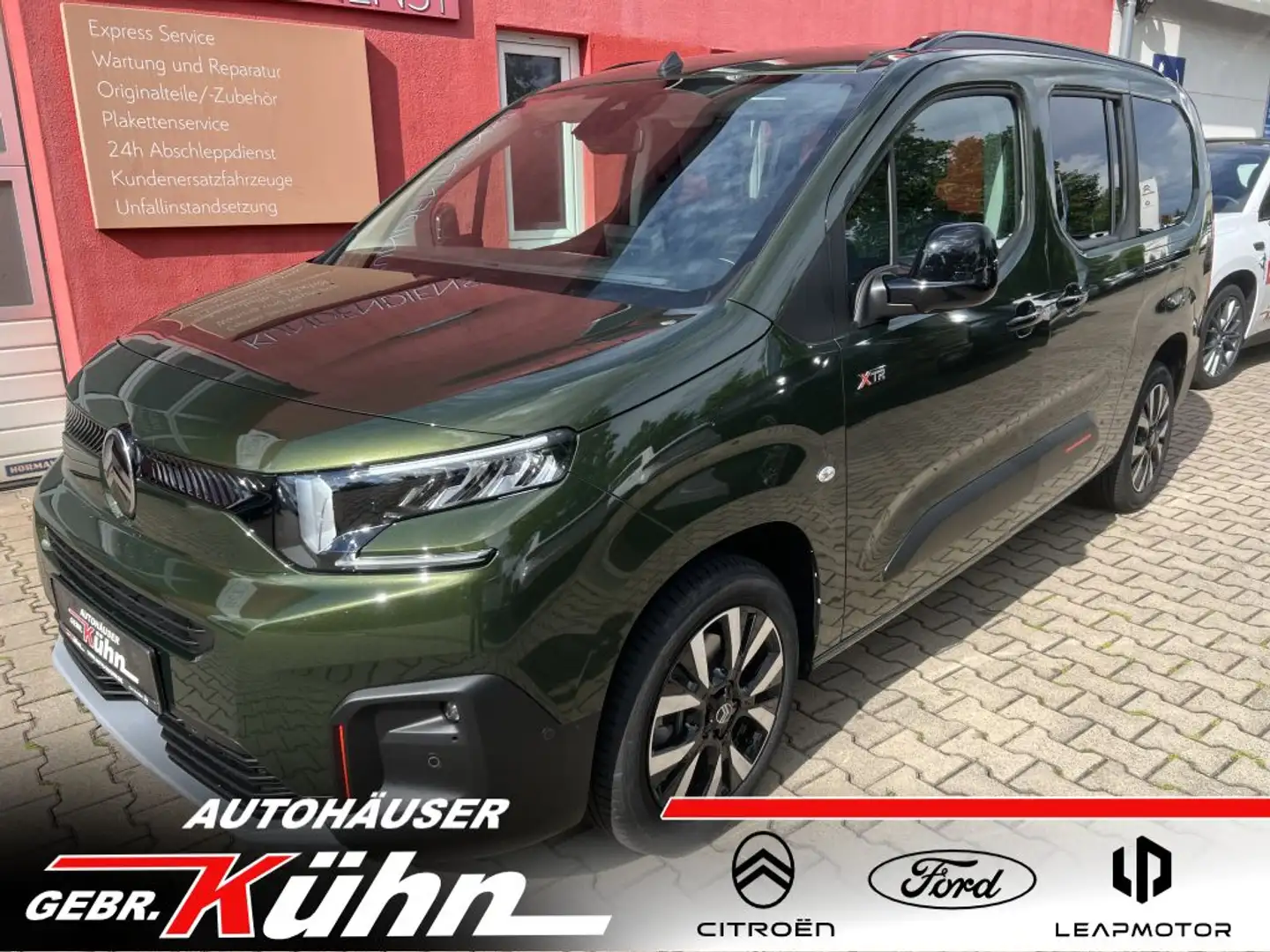 Citroen Berlingo XL BlueHDi 130 EAT8 MAX (E) Verde - 1
