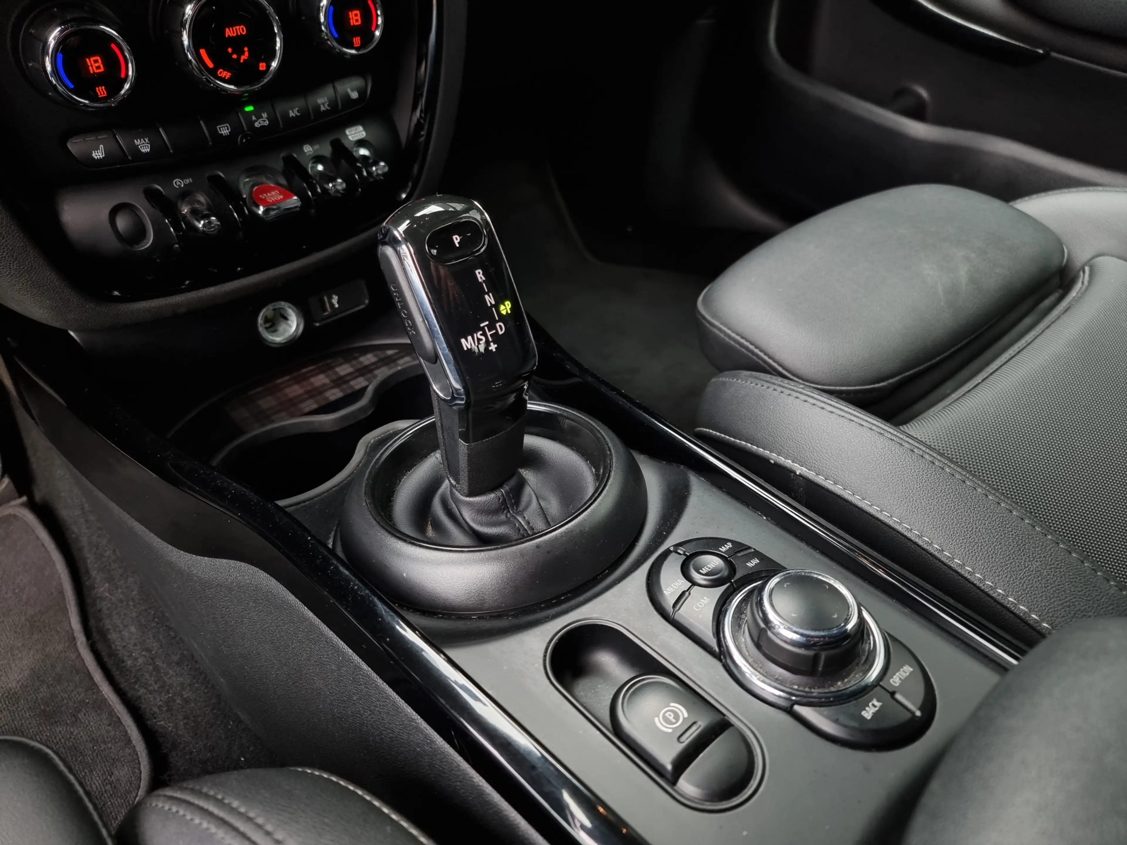 MINI John Cooper Works Clubman Mini 1.5 JCW | Automaat | 2022 | Leder | Camera | — photo 4