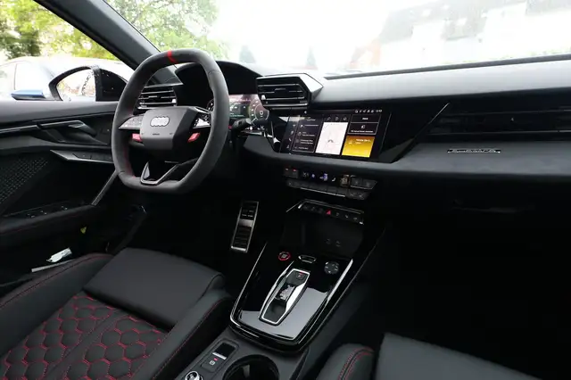 Audi RS3 Sportback RS 3 Pano Leder Matrix PerfAbgas Sono... Ansicht 9