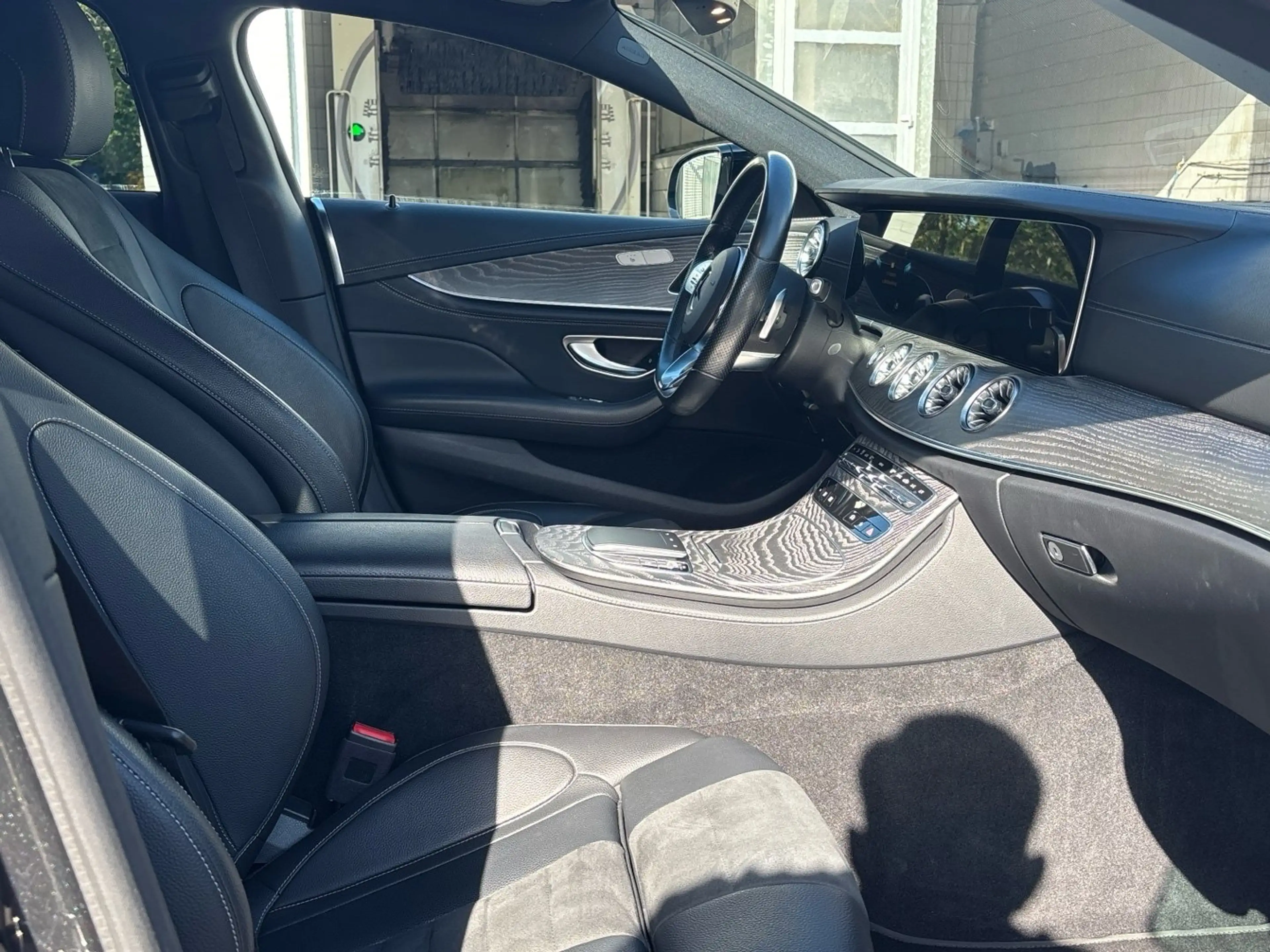 Mercedes-Benz CLS 220 d AMG Night Multibeam 360°-Kamera MBUX — photo 13