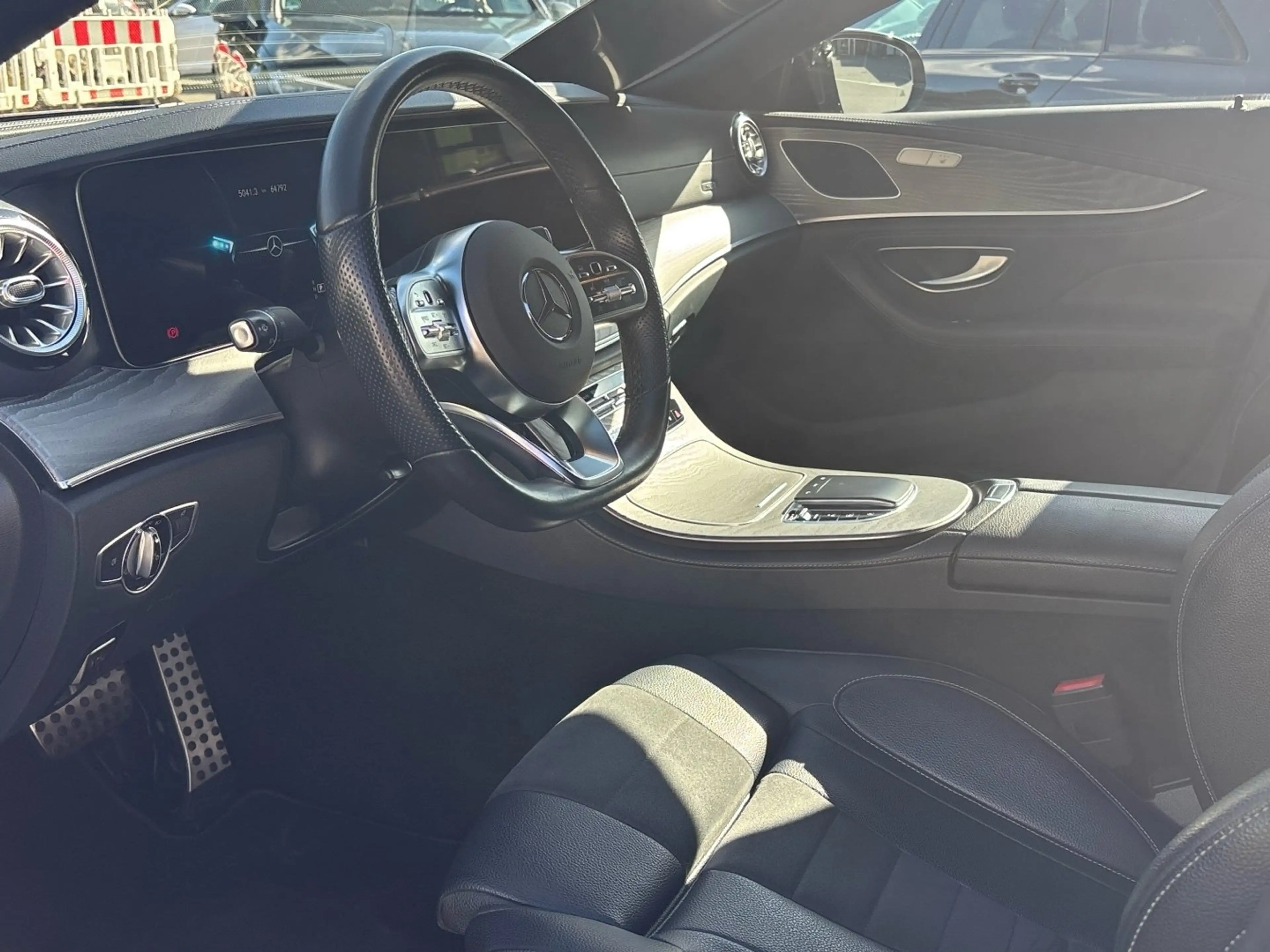 Mercedes-Benz CLS 220 d AMG Night Multibeam 360°-Kamera MBUX — photo 9