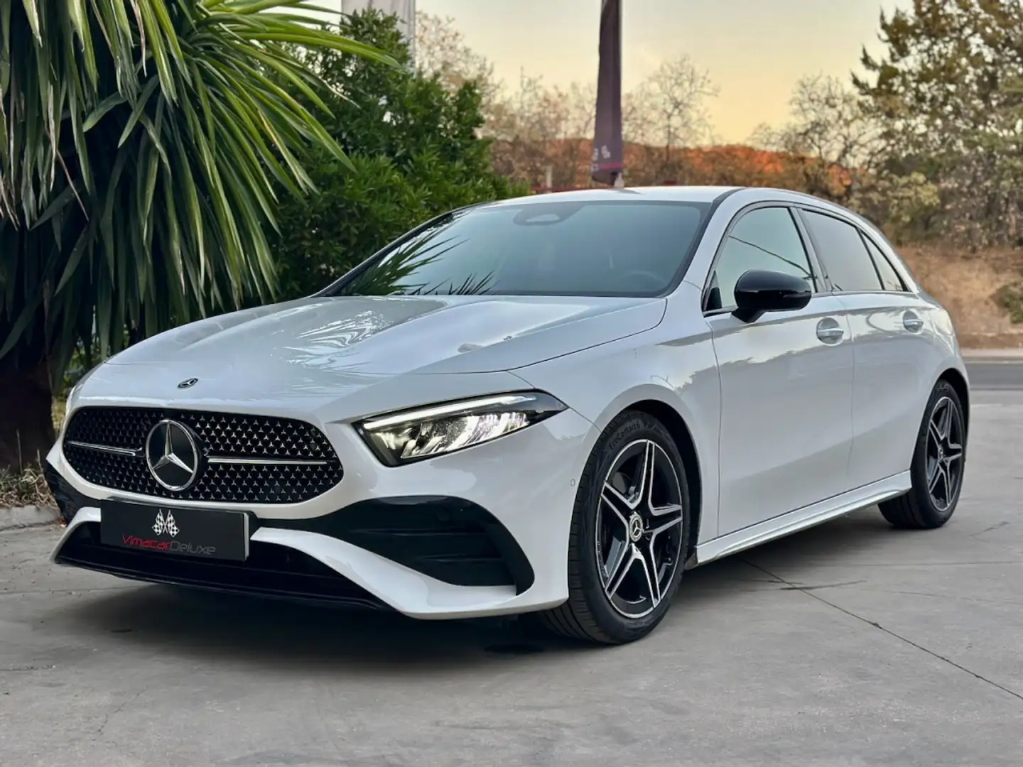 Mercedes-Benz A 180 Progressive Line Advanced 7G-DCT Blanc - 1