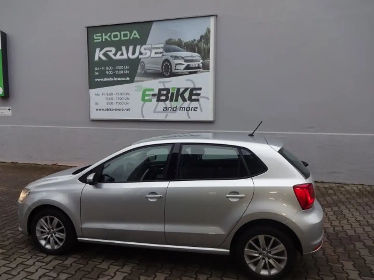 Volkswagen Polo Comfortline Argent - 1