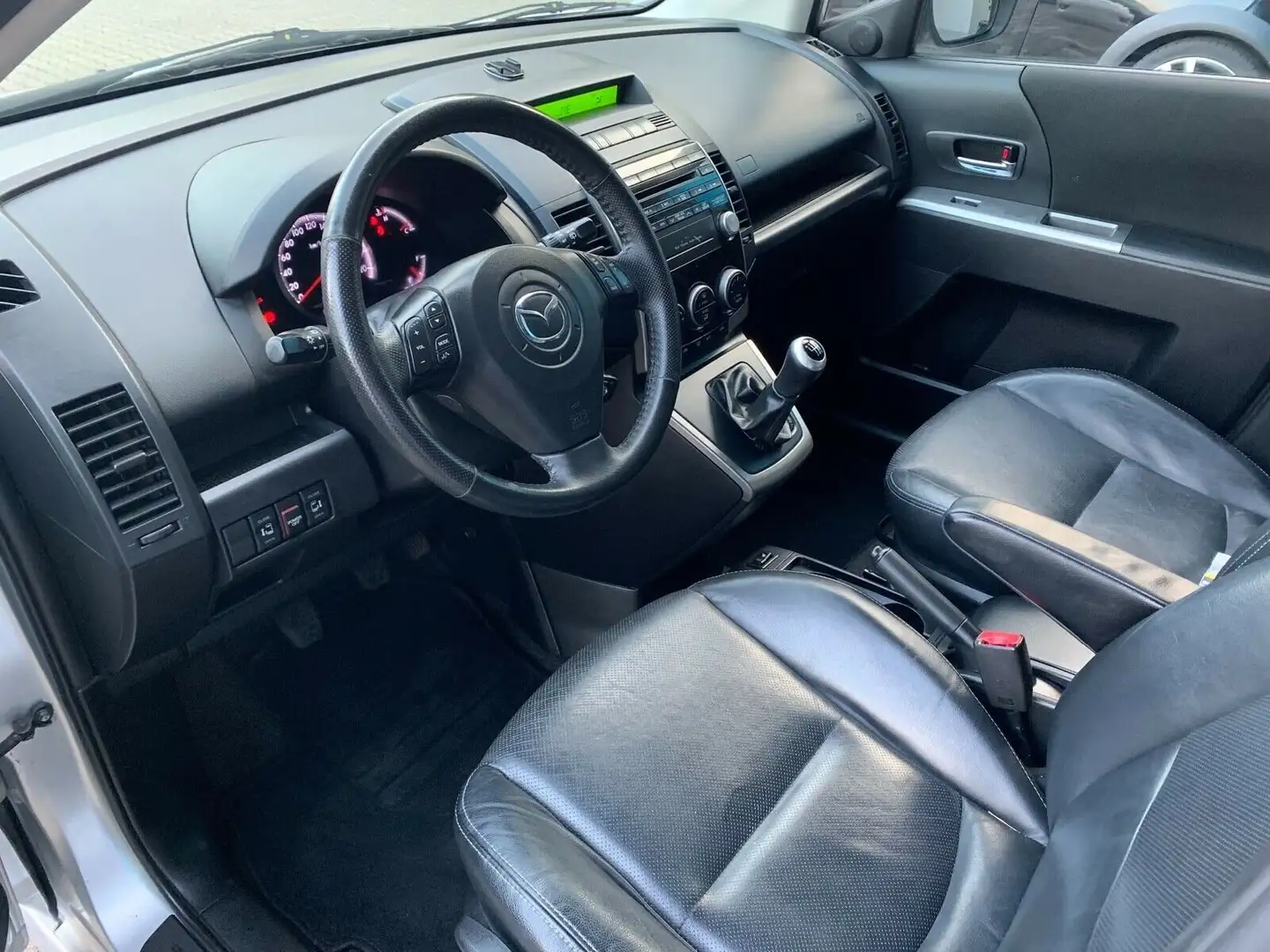 Mazda 5 5+2.0+CD+DPFExclusive Silber - 2
