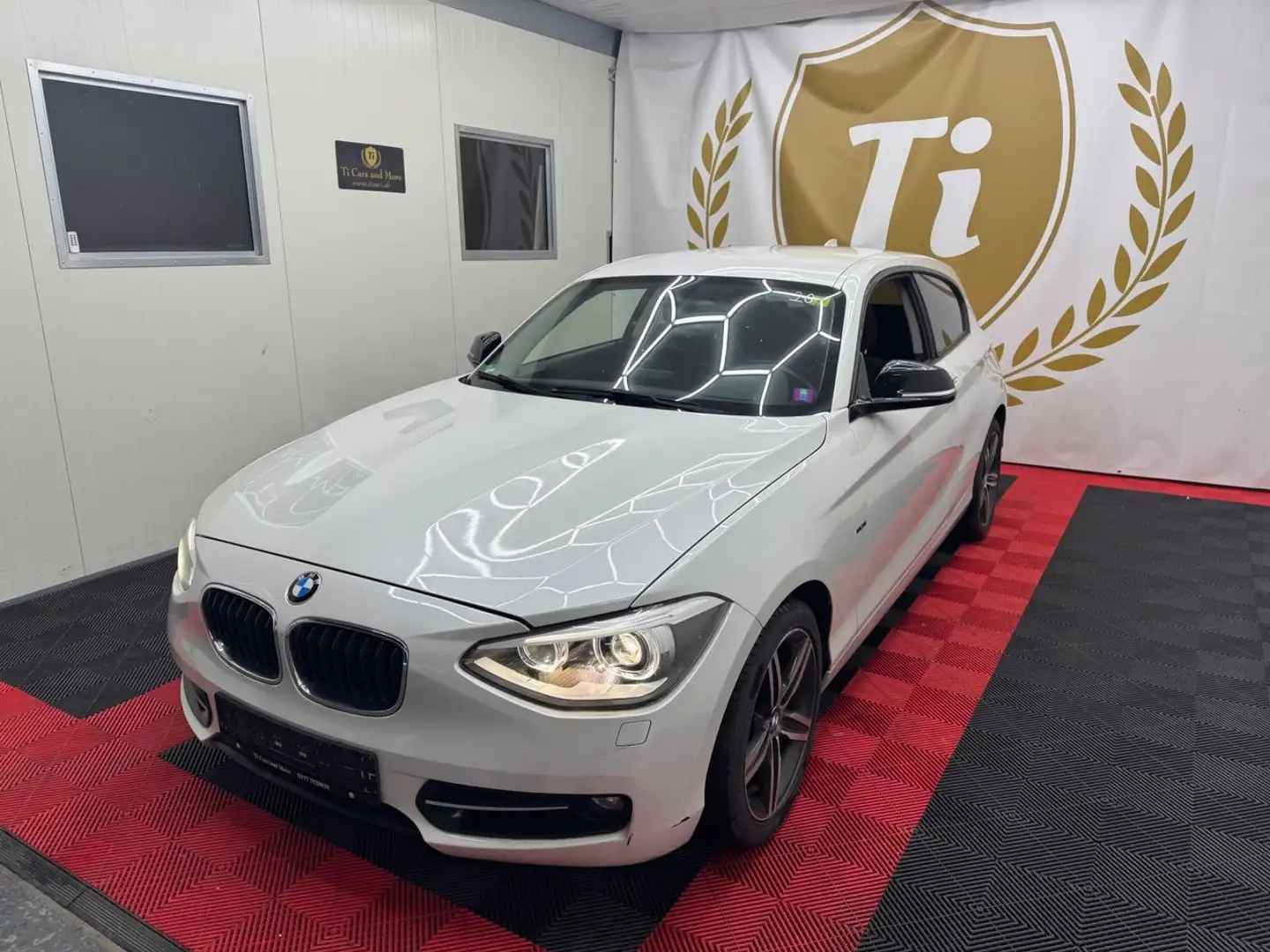 BMW 116 *Baureihe*Lim.*3-trg*116i*Automatik*TÜV+Service* Weiß - 1