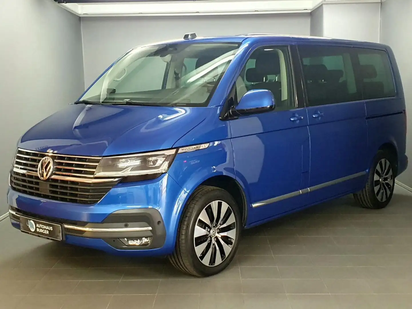 Volkswagen T6.1 Multivan 2.0TDI DSG 4mot. Highline/Standhz Blau - 2
