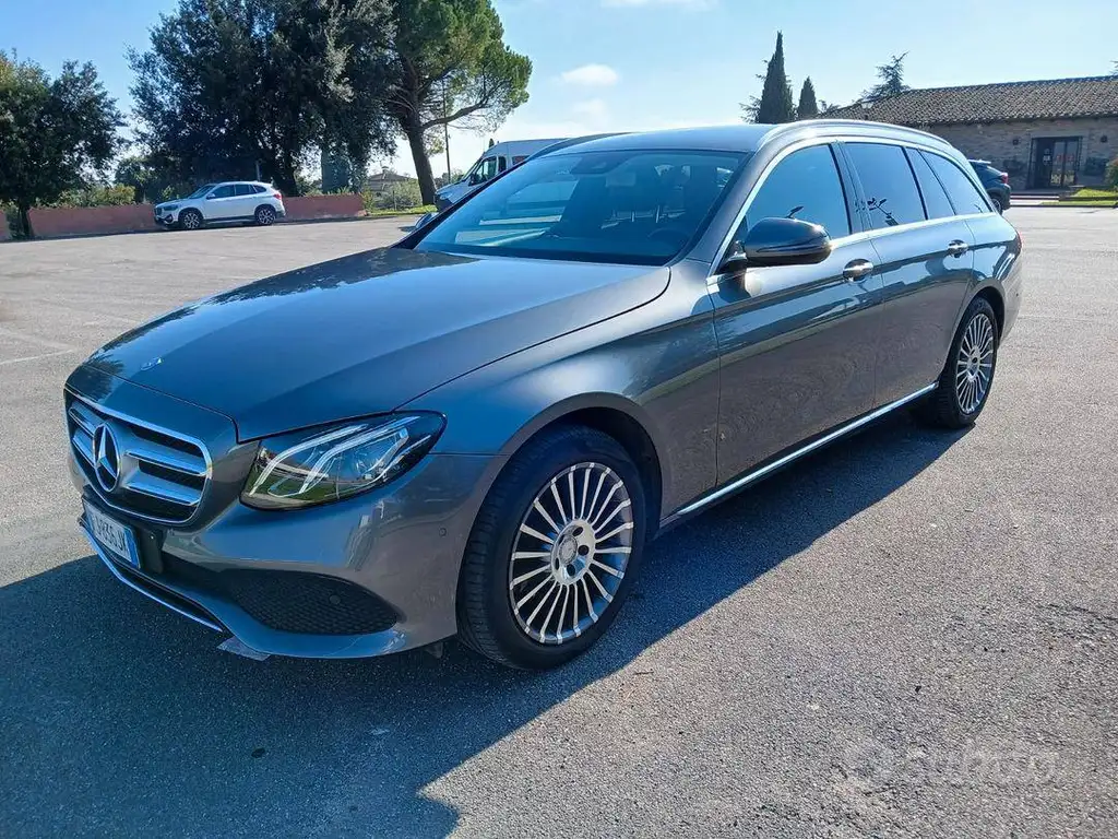 Mercedes-Benz E 220 2017 из Европы — купить под ключ