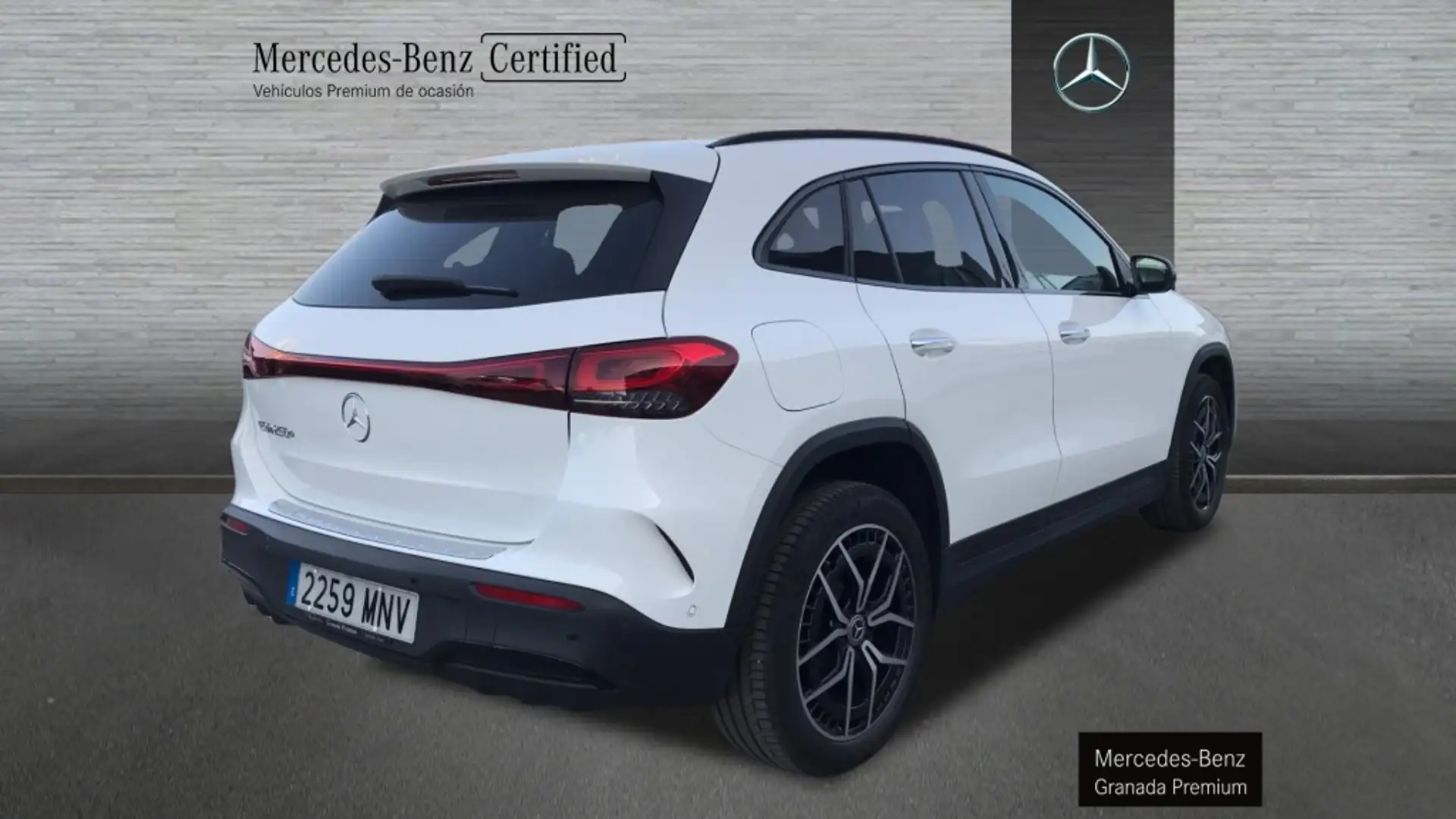 Mercedes-Benz EQA 250 + Blanc - 2