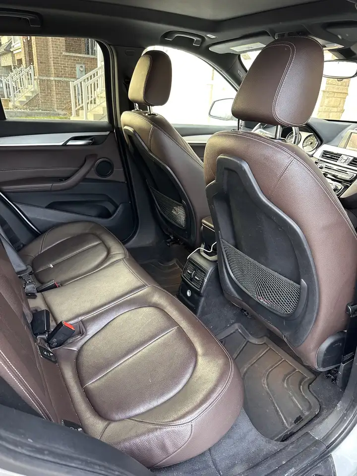 BMW X1 снимка BMW X1