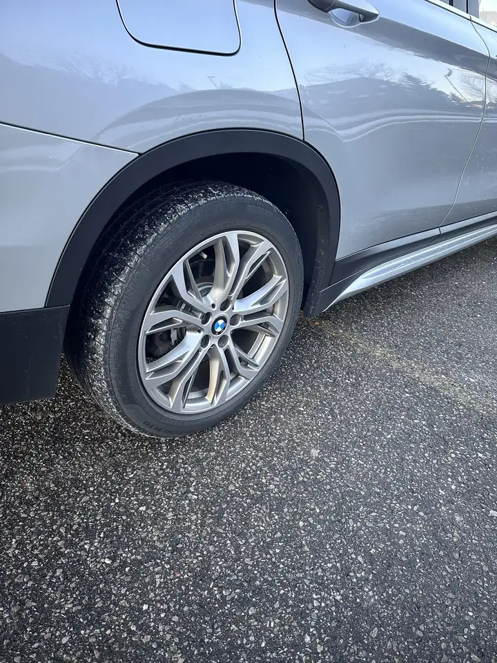 BMW X1 снимка BMW X1
