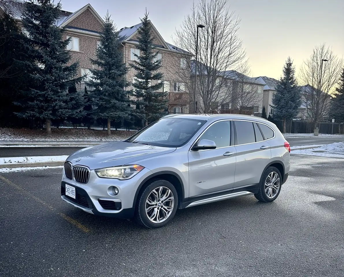 BMW X1 снимка BMW X1