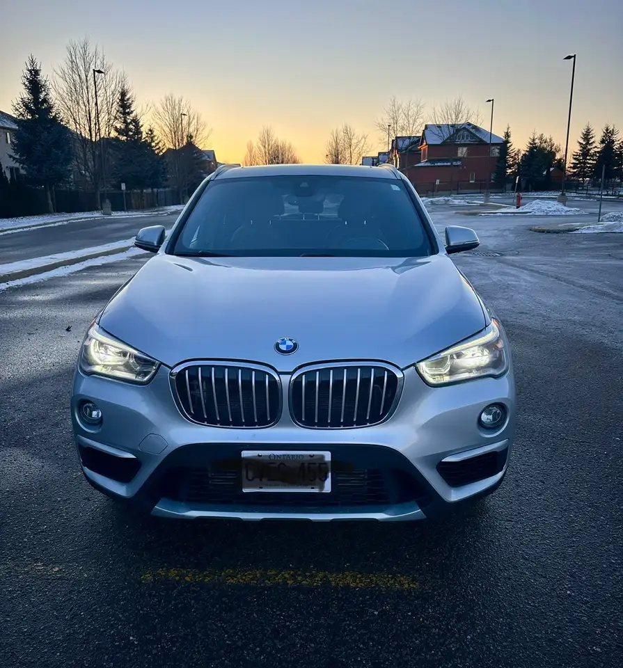 BMW X1 снимка BMW X1