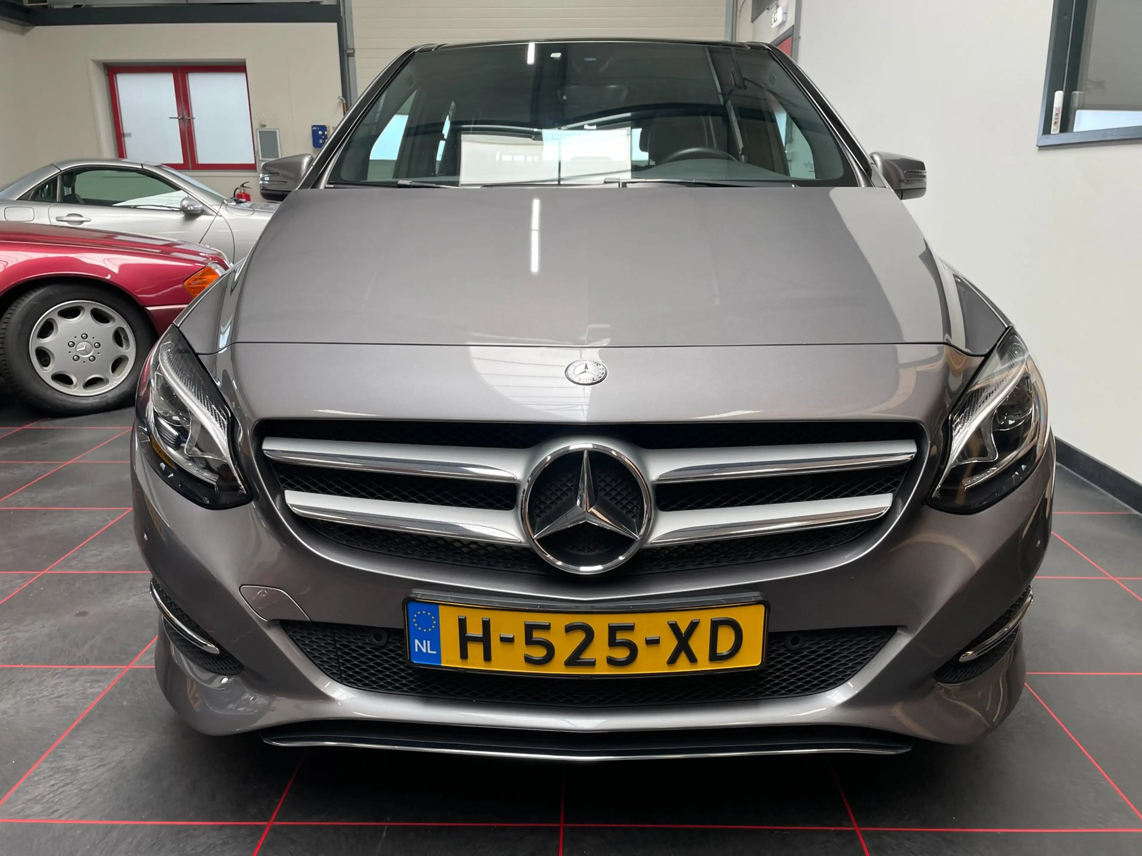 Mercedes-Benz B 220 4Matic Ambition — photo 16