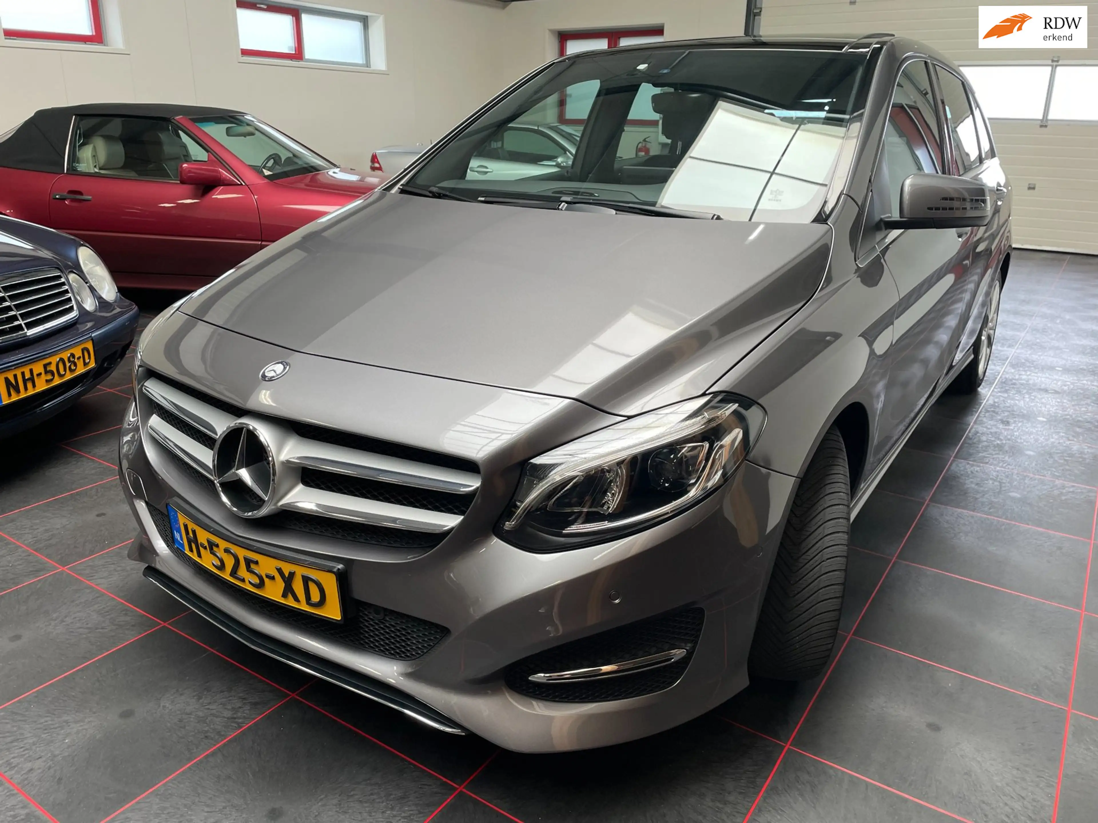 Mercedes-Benz B 220 4Matic Ambition