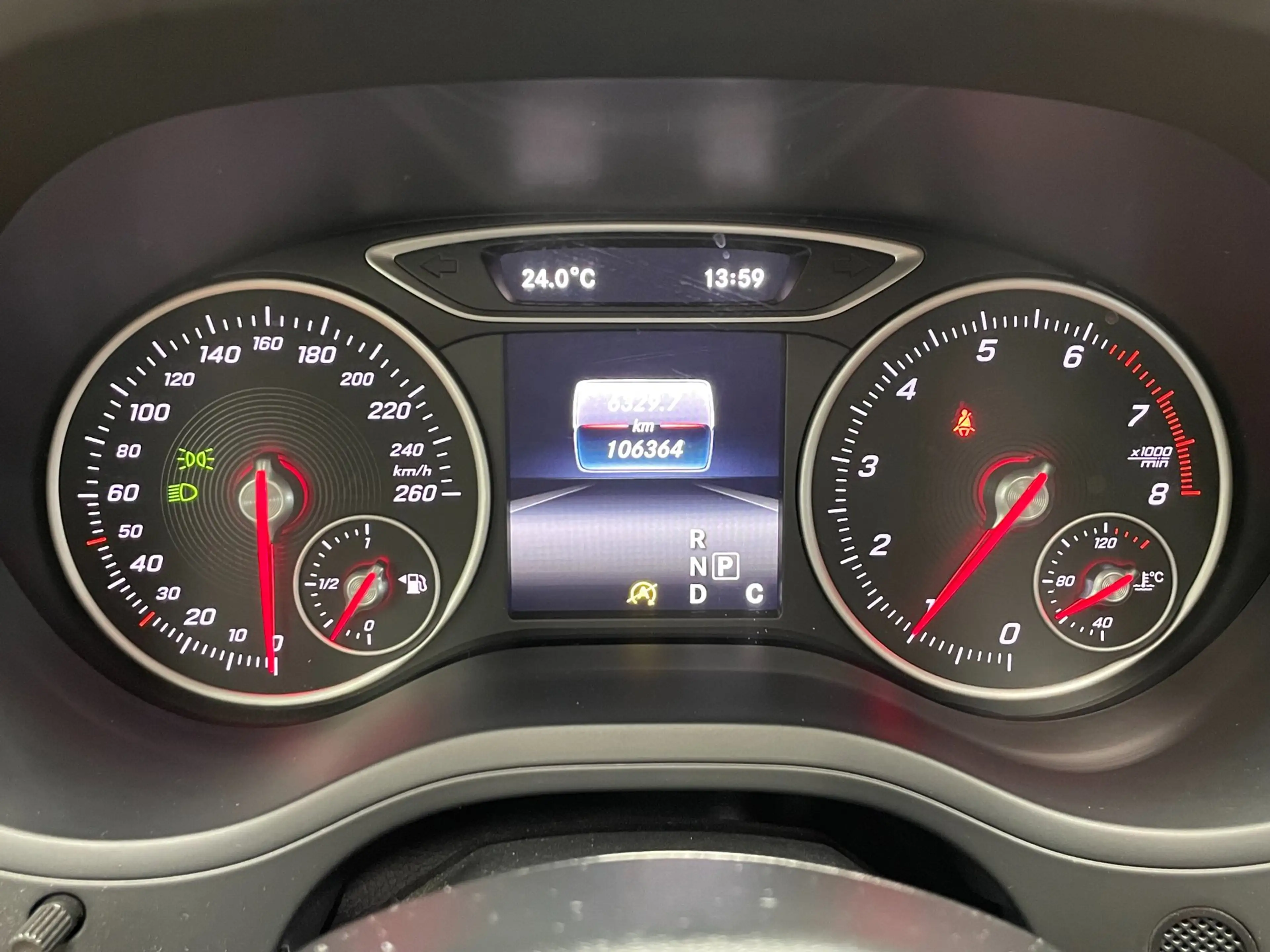 Mercedes-Benz B 220 4Matic Ambition — photo 25