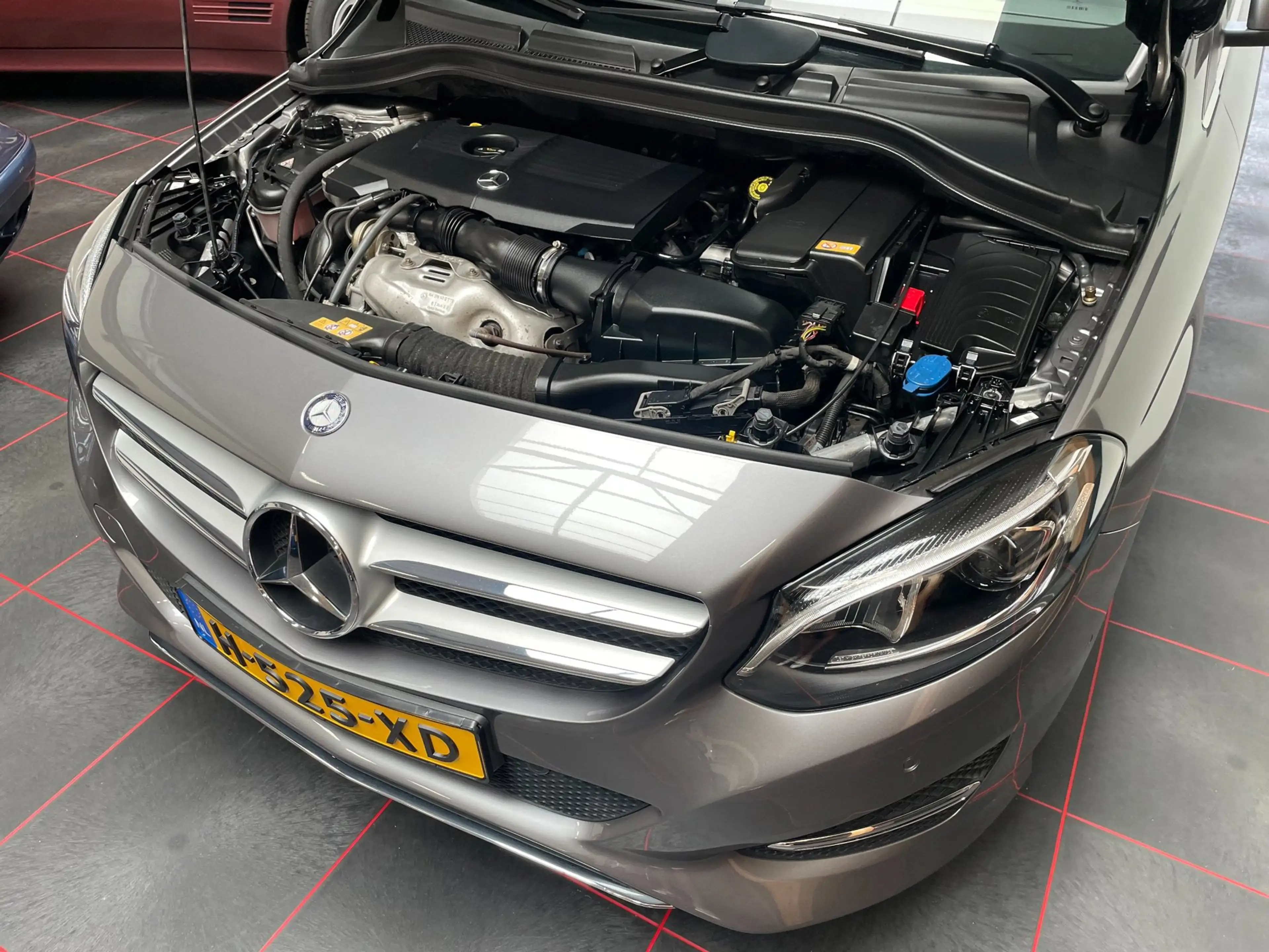 Mercedes-Benz B 220 4Matic Ambition — photo 15
