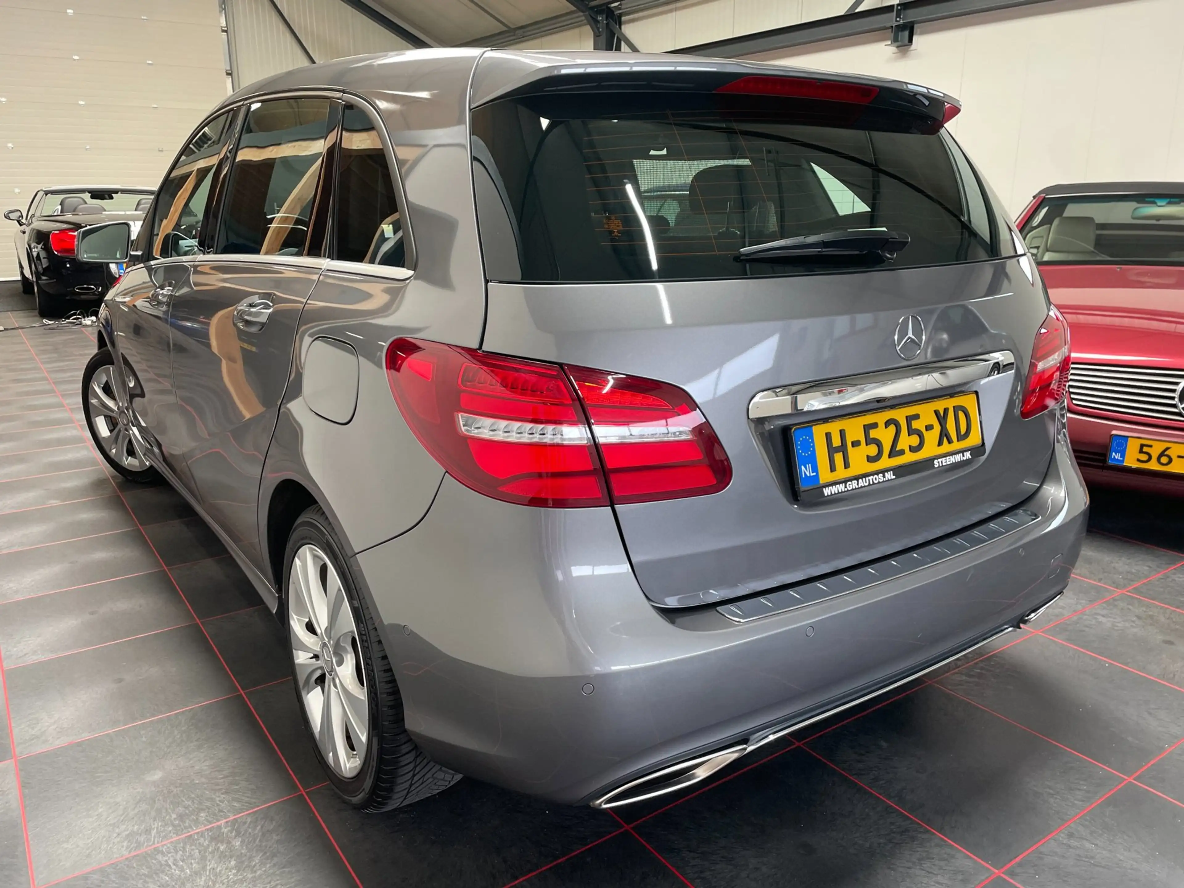 Mercedes-Benz B 220 4Matic Ambition — photo 2