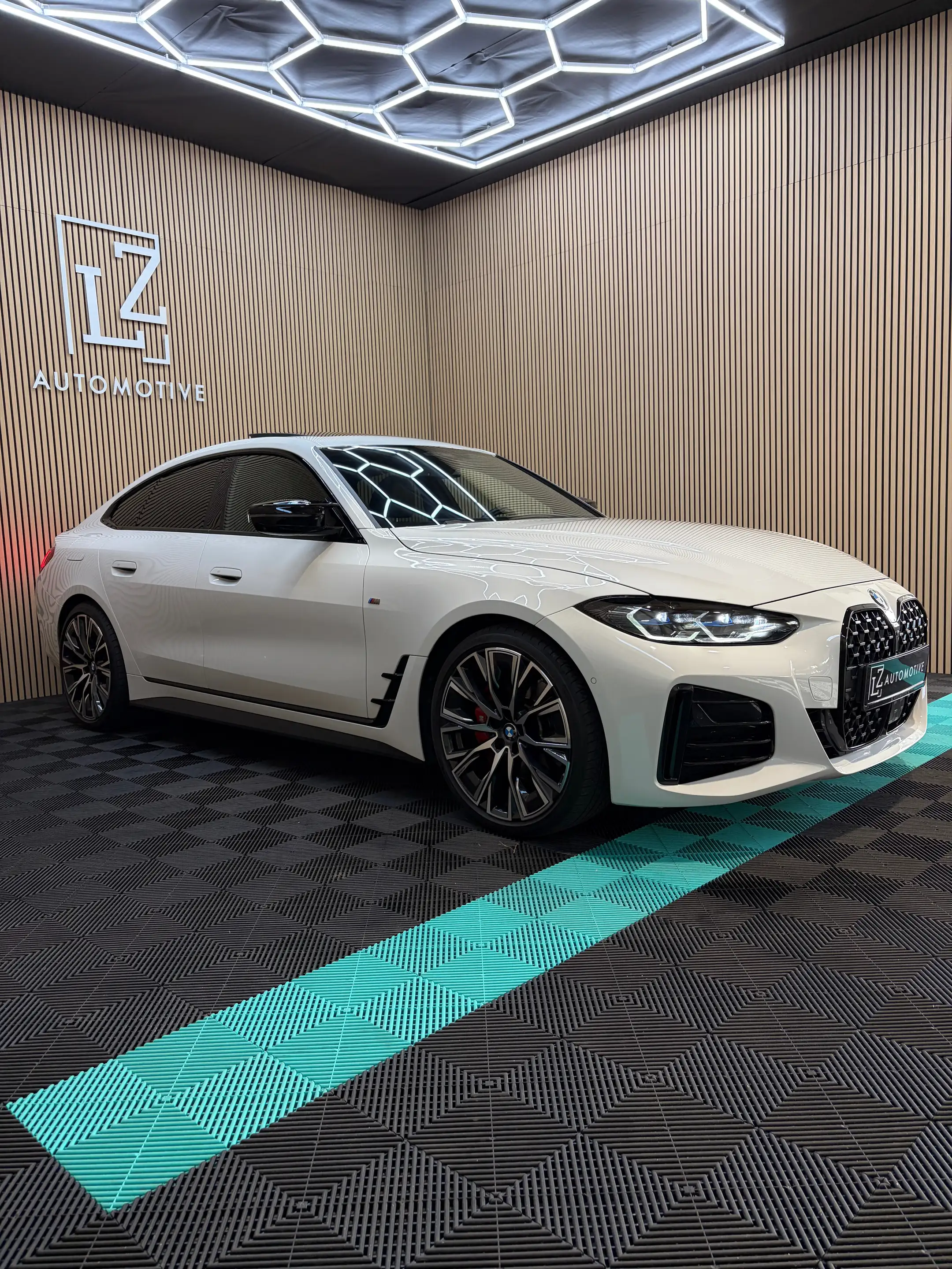 BMW 440 M440 i xDrive Gran Coupe GARANTIE *20ZOLL, CURVED, LASER, H&K* — photo 4