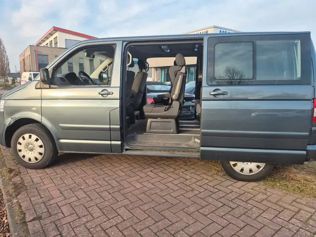 Volkswagen T5 Multivan T5 Bus Multivan Comfortline 2.5 TDI 7 Sitze