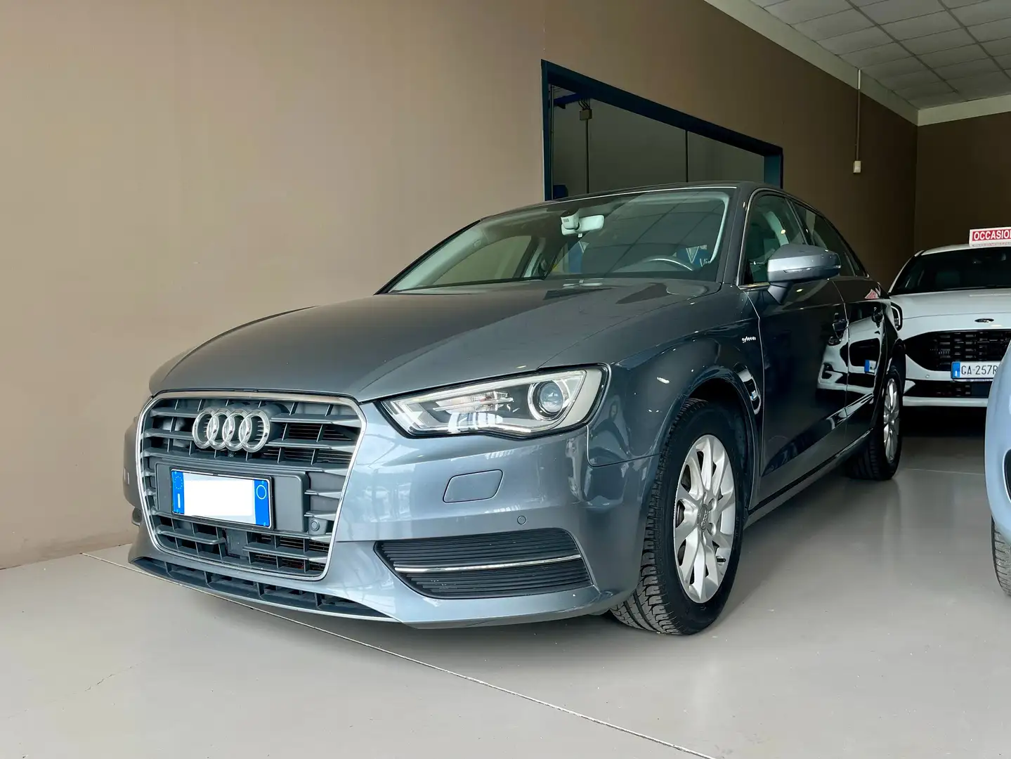 Audi A3 Sportback 1.4 g-tron Ambiente s-tronic Gris - 1