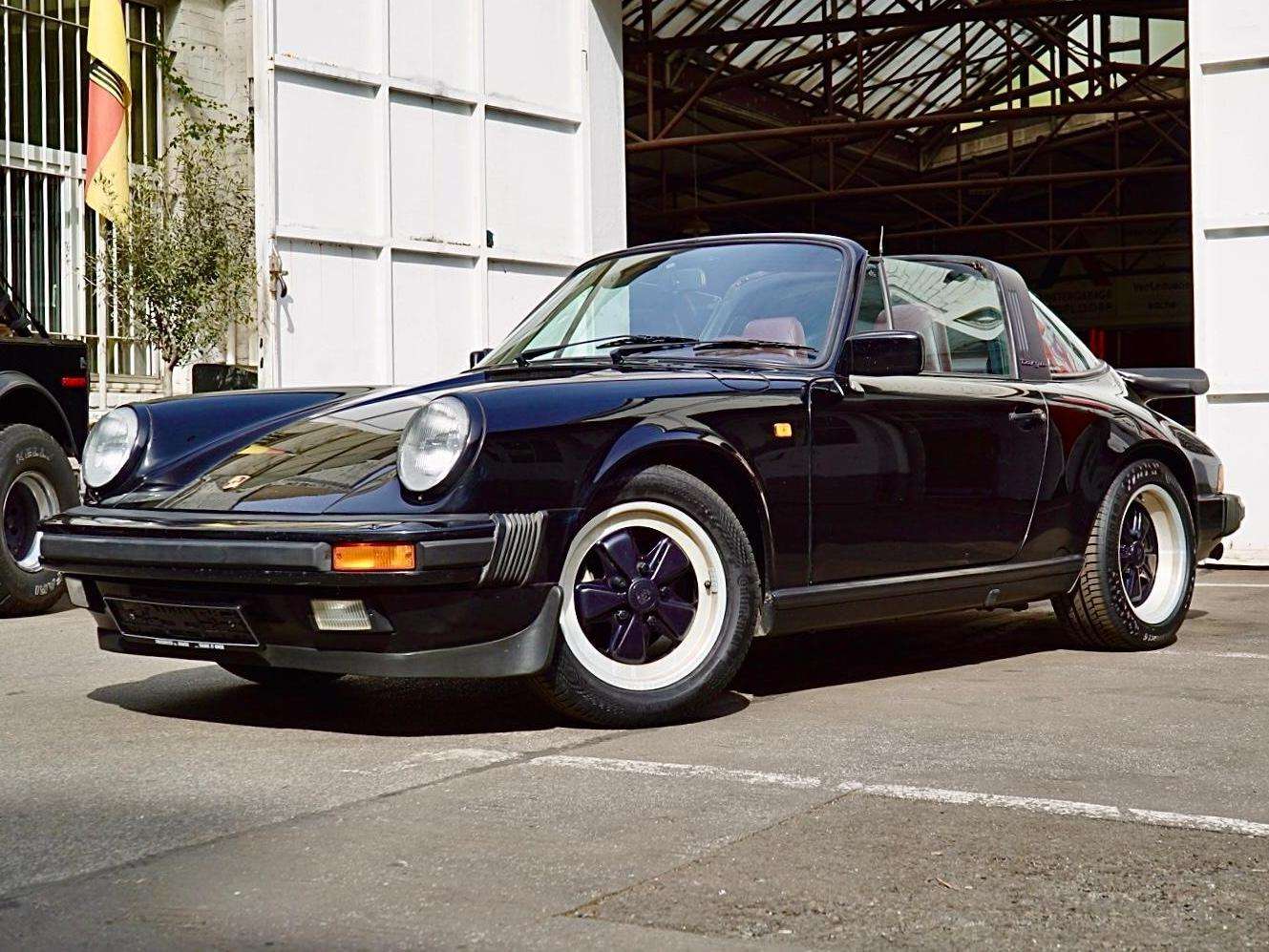 Second hand Porsche 911 
