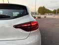 Renault Clio 1.0 TCE 90CH BUSINESS ENTRETIEN À JOUR GARANTIE 2027 Blanc - thumbnail 28