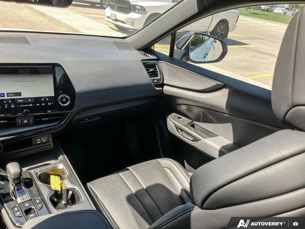 Lexus NX снимка Lexus NX