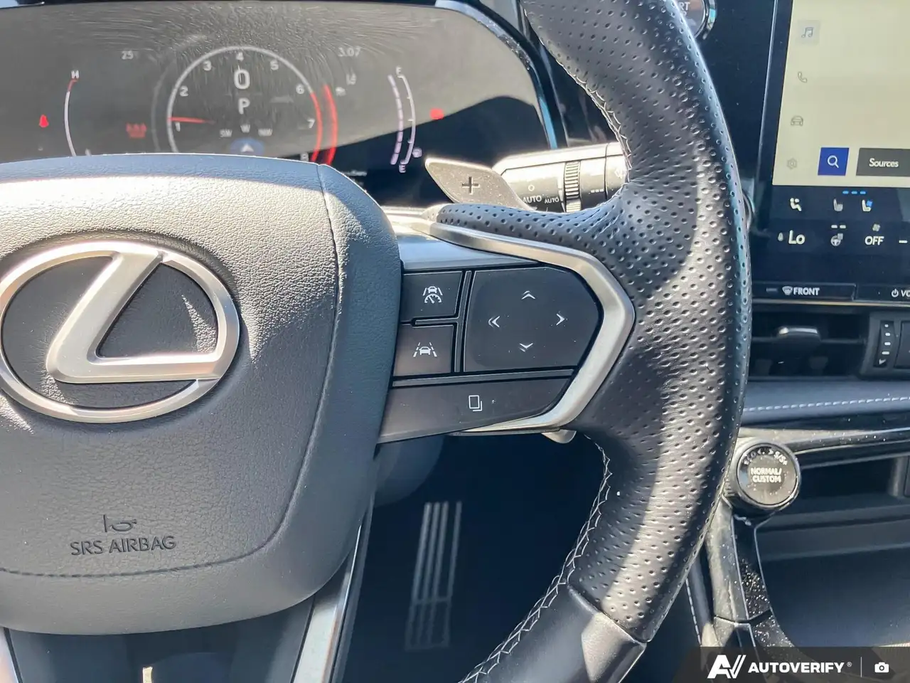 Lexus NX снимка Lexus NX