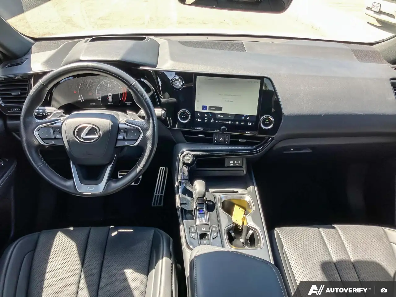 Lexus NX снимка Lexus NX