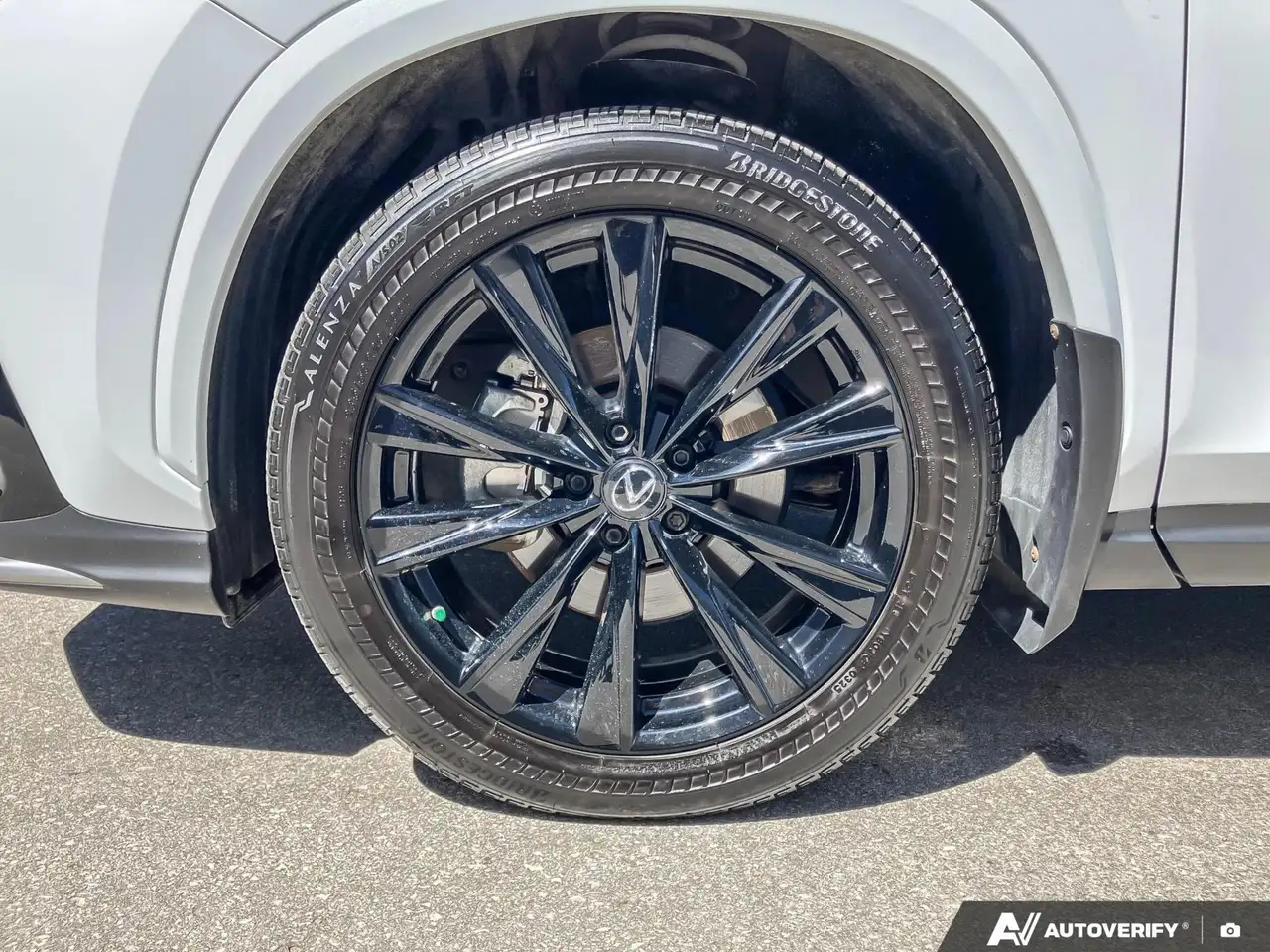 Lexus NX снимка Lexus NX