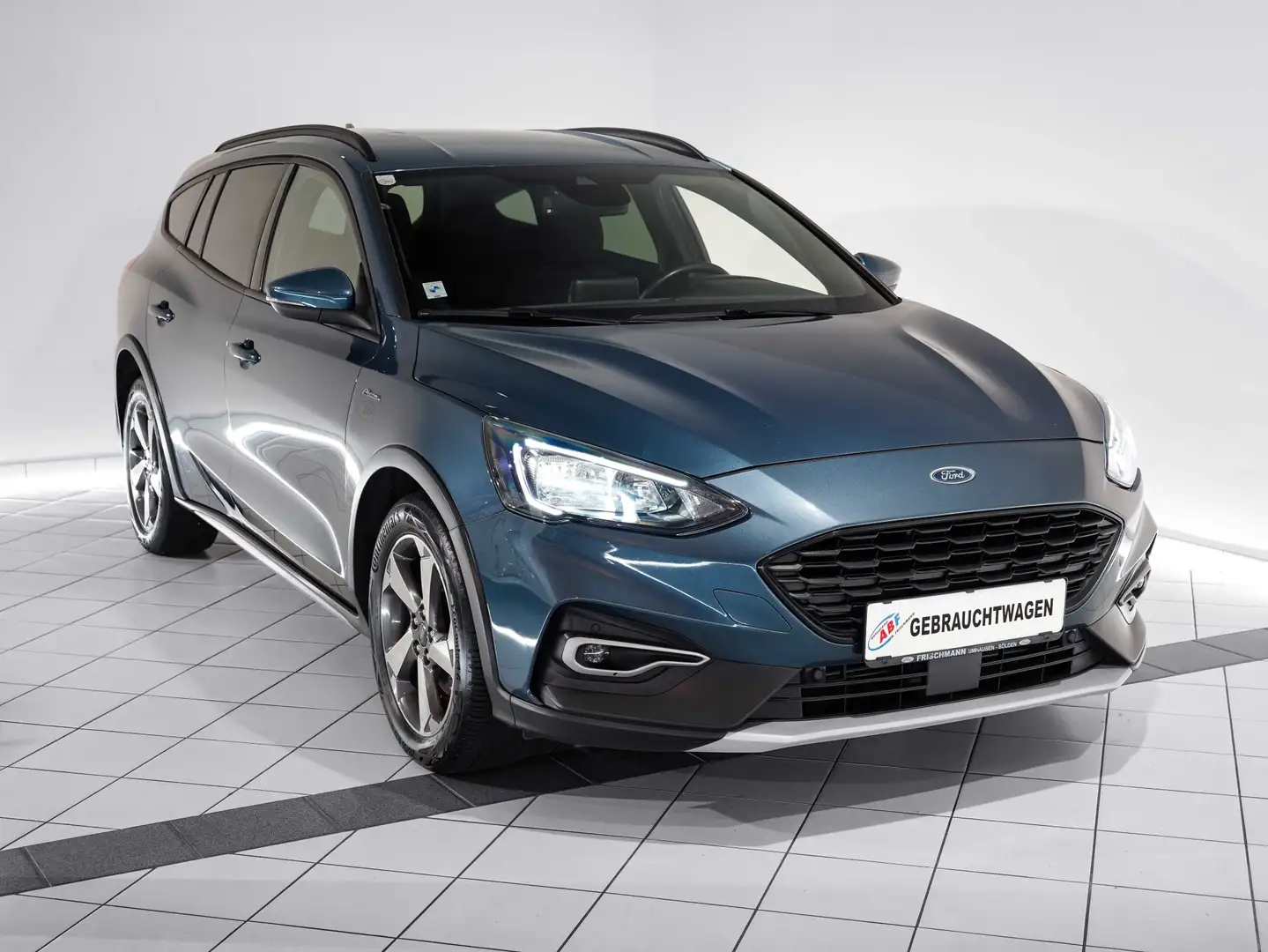 Ford Focus Traveller Active Blau - 2