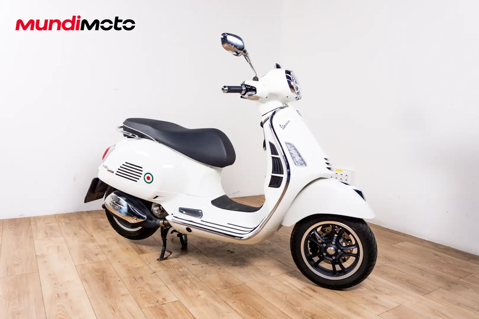 Vespa GTS 300 - 2