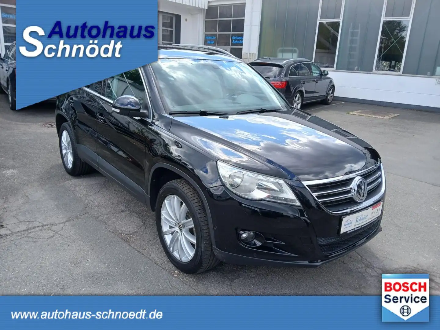 Volkswagen Tiguan 2.0 TDI 4Motion Team AHK NAVI SHZ Klima Negru - 1