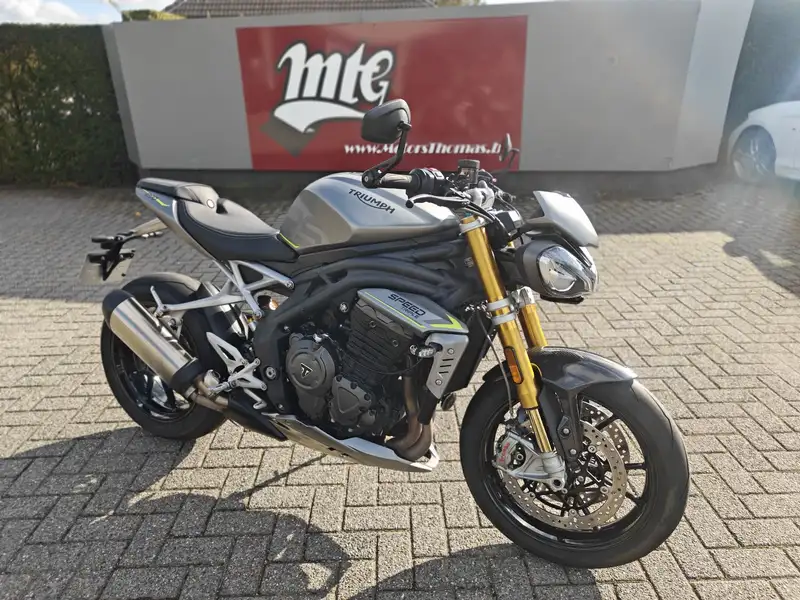 Triumph Speed Triple 1200 RS