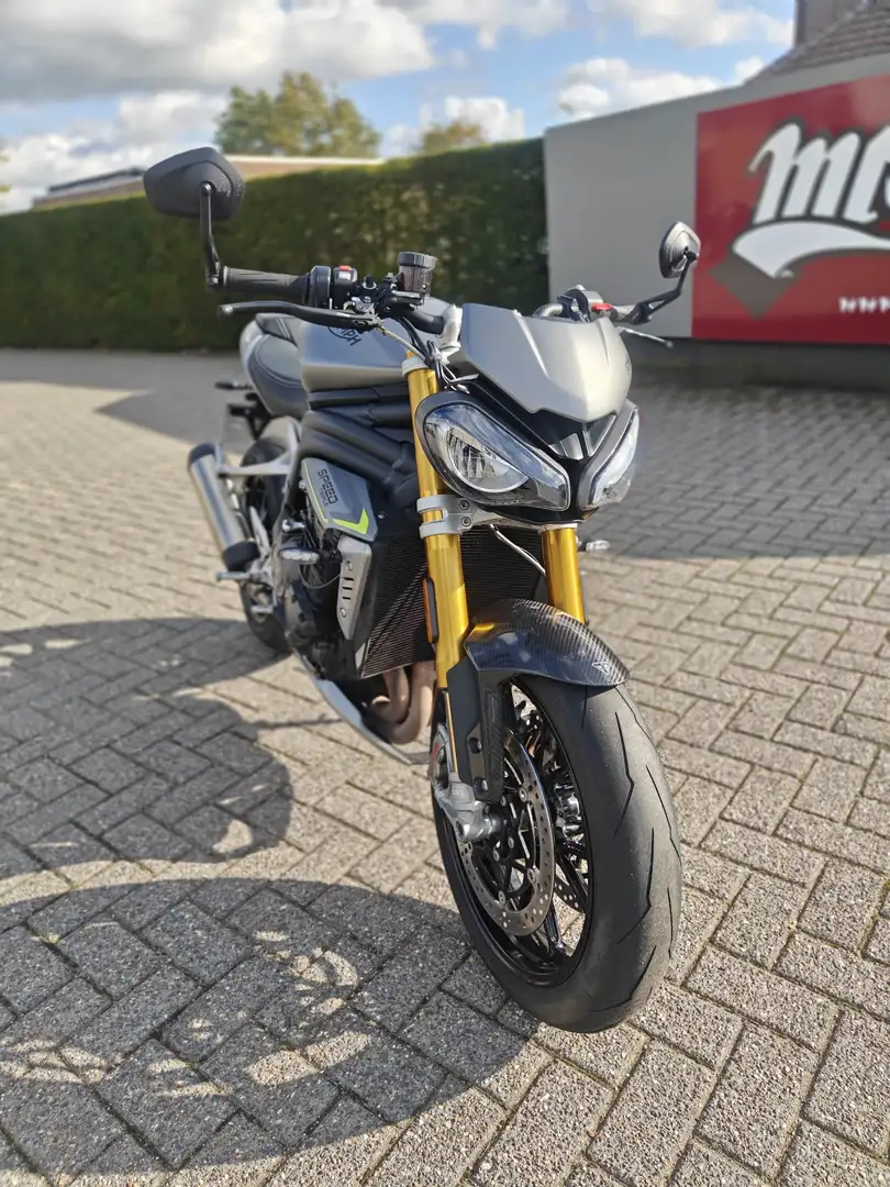 Triumph Speed Triple 1200 RS Gris - 2