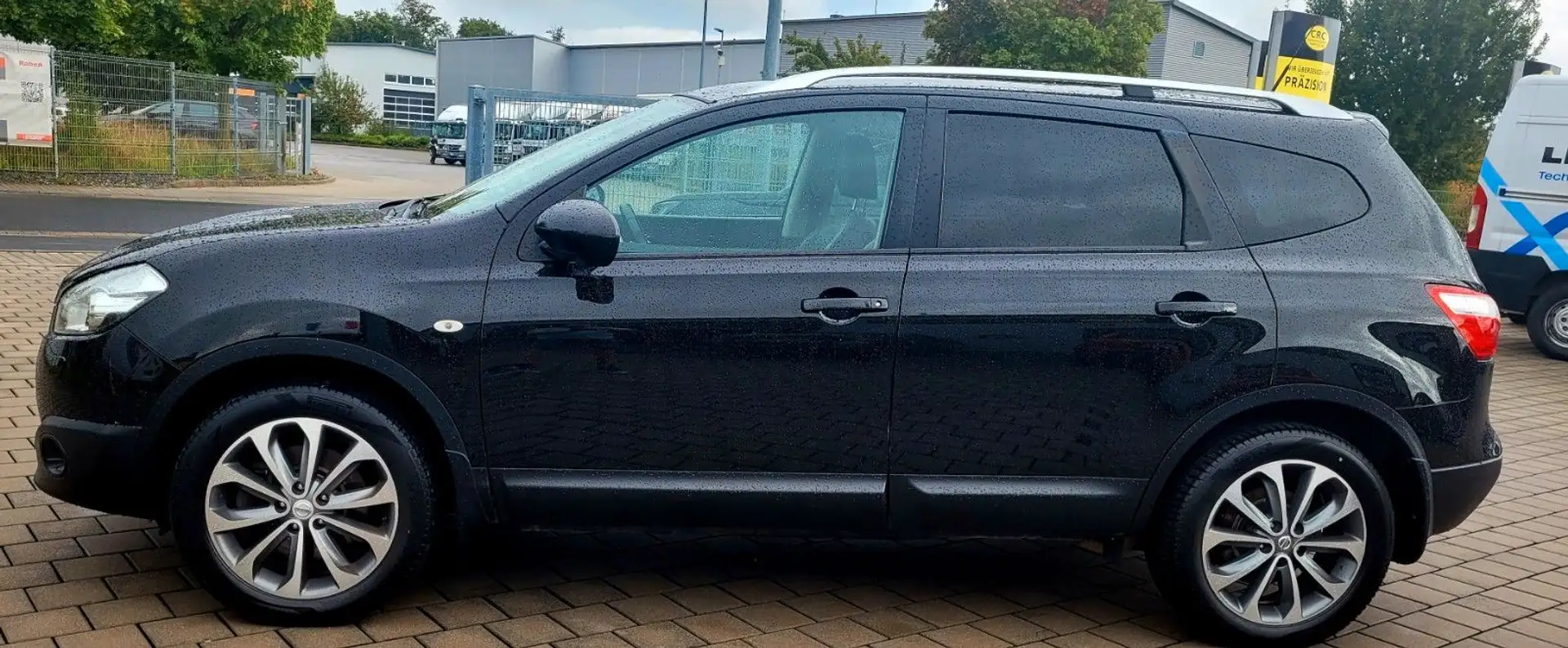 Nissan Qashqai +2 Tekna/Tüv.Neu/V.Leder/Pano.dach Schwarz - 2