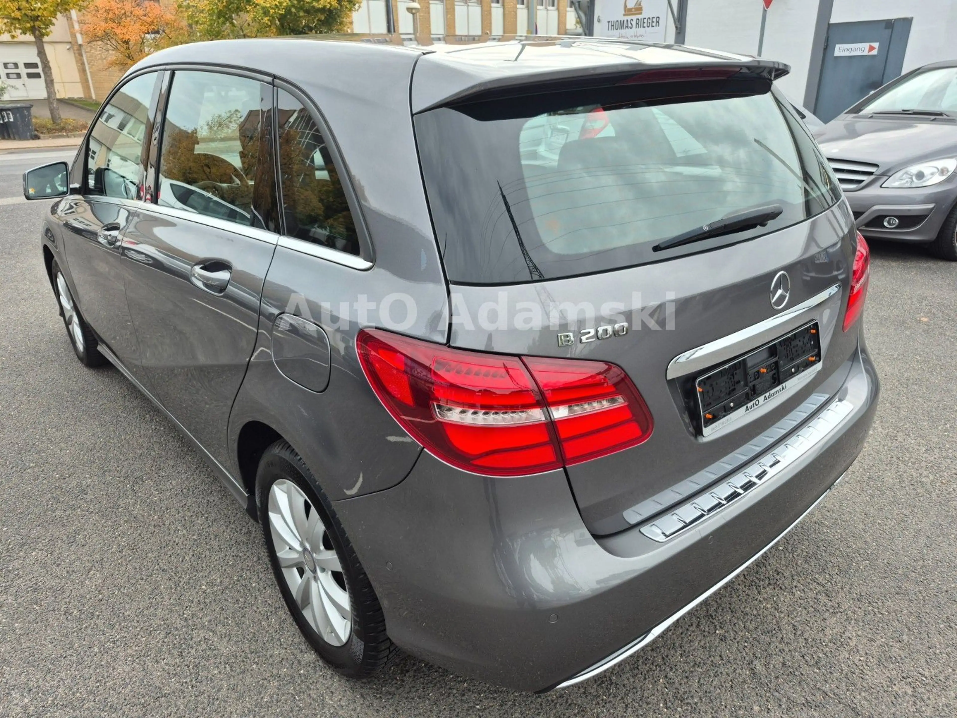 Mercedes-Benz B 200 7G-DCT 1.Hd Klimaautom. 86tkm TWA LED RFK — photo 9