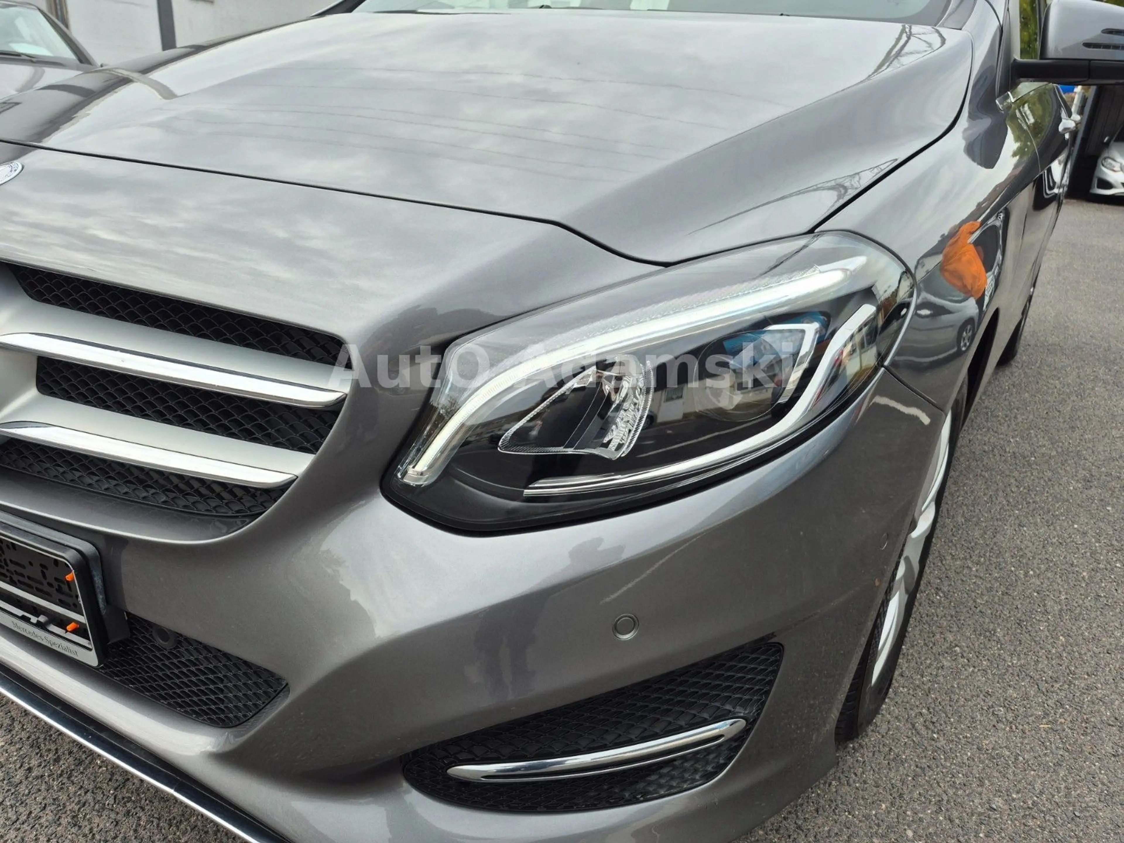 Mercedes-Benz B 200 7G-DCT 1.Hd Klimaautom. 86tkm TWA LED RFK — photo 13