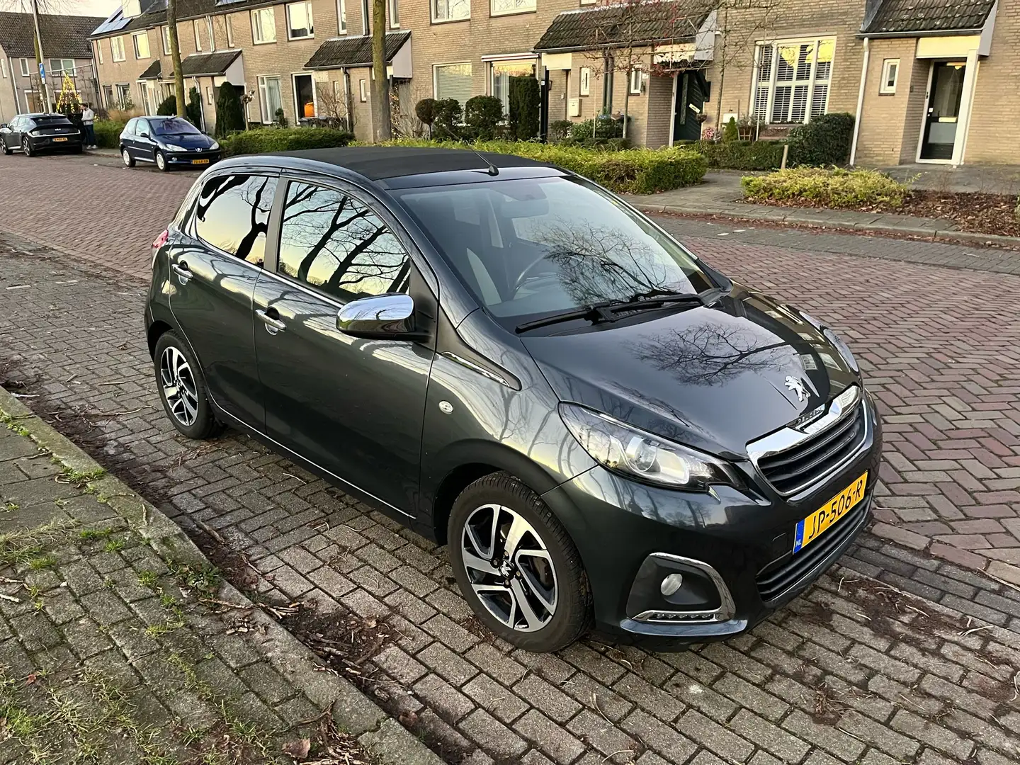 Peugeot 108 108 1.0 e-VTi Allure TOP Grijs - 1